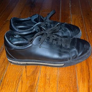 Men’s black casual shoes size 9US men’s
